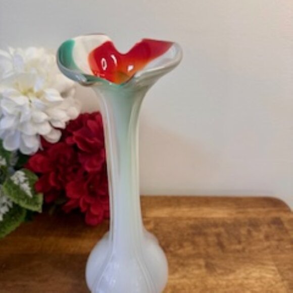 Vintage‎ Hand Blown Art Glass Vase White Base Red Green Swirl Ruffled Top - Picture 2 of 9